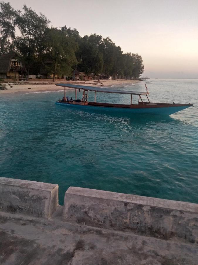 Family Bungalow Gili Meno Exterior foto